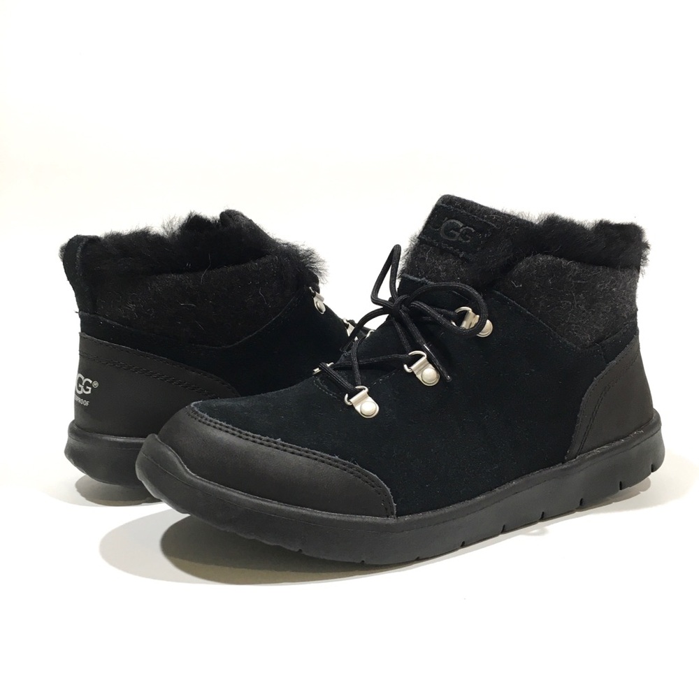 UGG OBIE WATERPROOF SNEAKER BOOT -BLACK LEATHER -KIDS US 5 -NEW